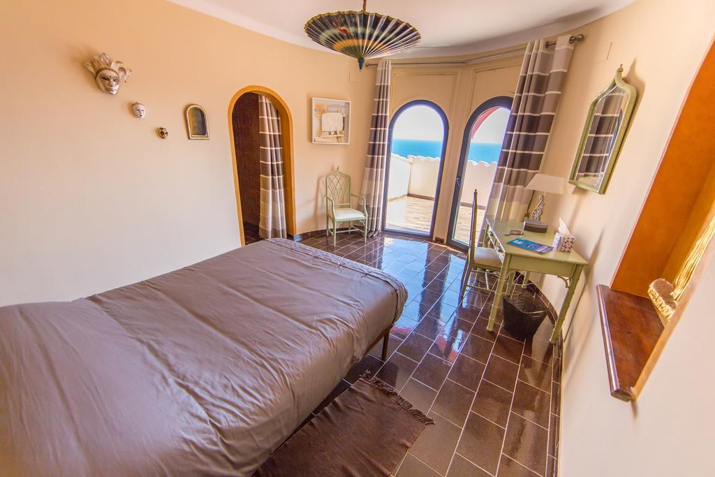Villa Escapade Roses Exterior photo