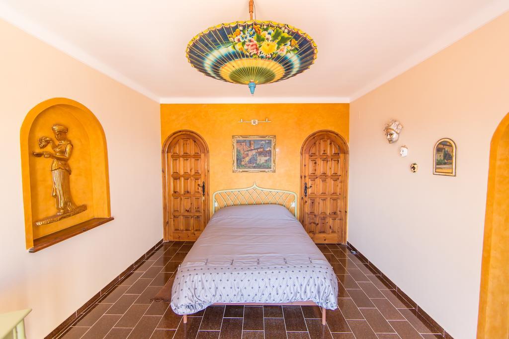 Villa Escapade Roses Exterior photo