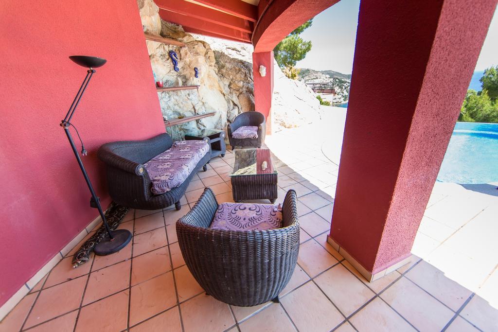 Villa Escapade Roses Exterior photo