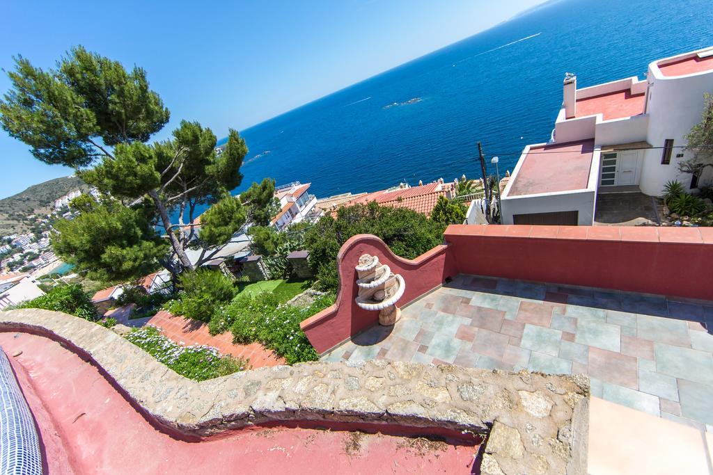 Villa Escapade Roses Exterior photo