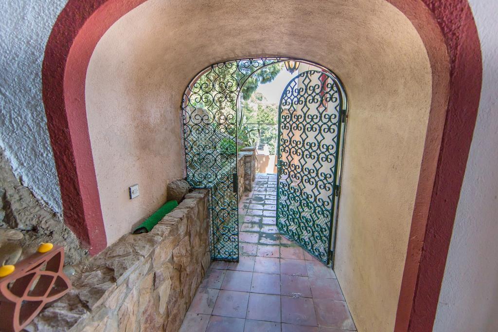Villa Escapade Roses Exterior photo