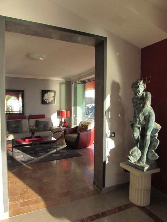 Villa Escapade Roses Exterior photo